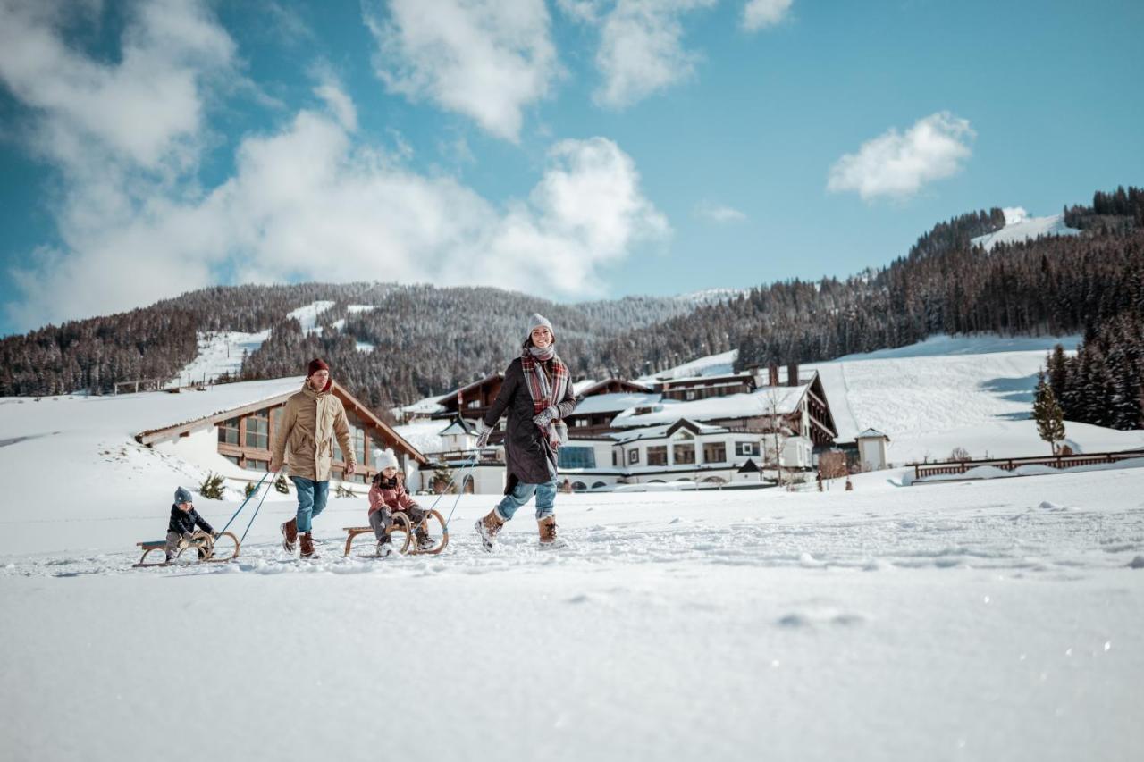 Uebergossene Alm Resort Dienten am Hochkönig Buitenkant foto