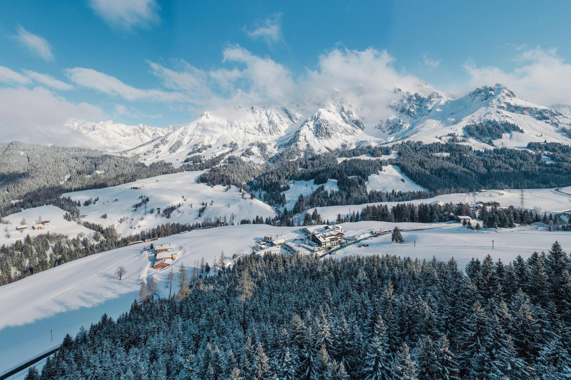 Uebergossene Alm Resort Dienten am Hochkönig Buitenkant foto